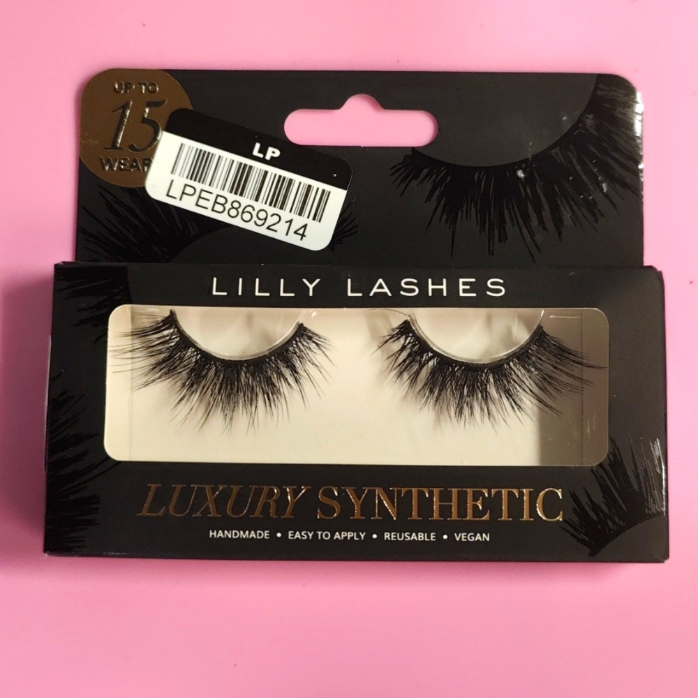 Lilly lashes